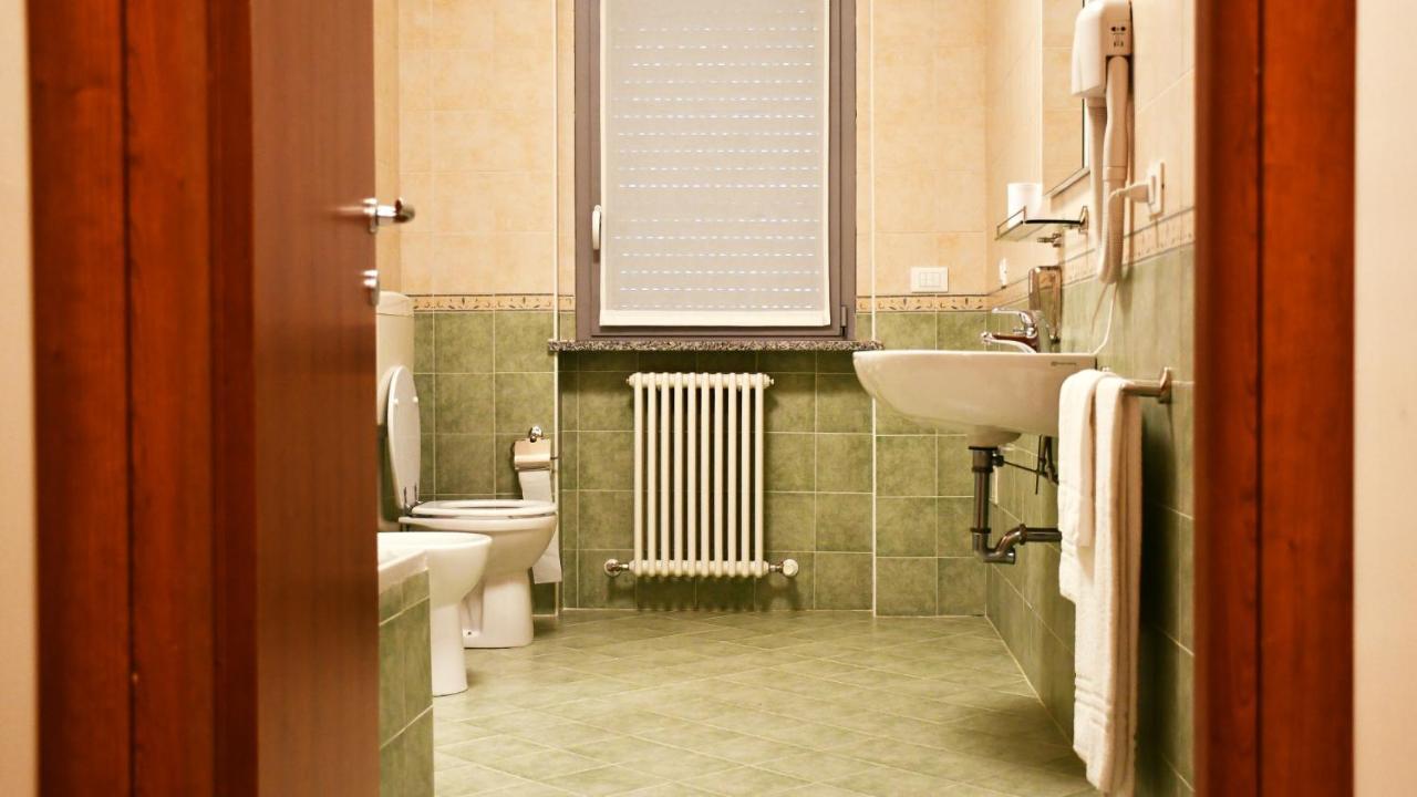 Eco Rooms&Apartments Voghera Exterior foto
