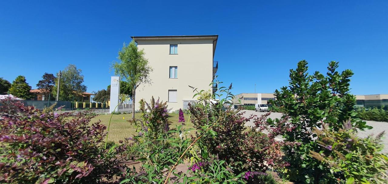 Eco Rooms&Apartments Voghera Exterior foto