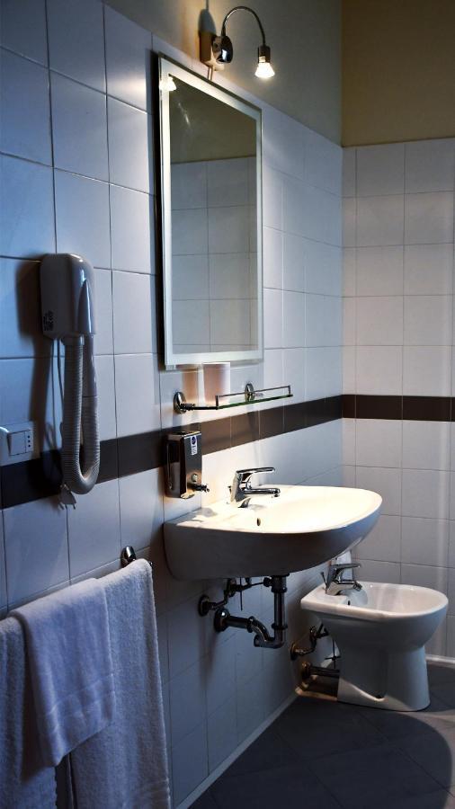 Eco Rooms&Apartments Voghera Exterior foto